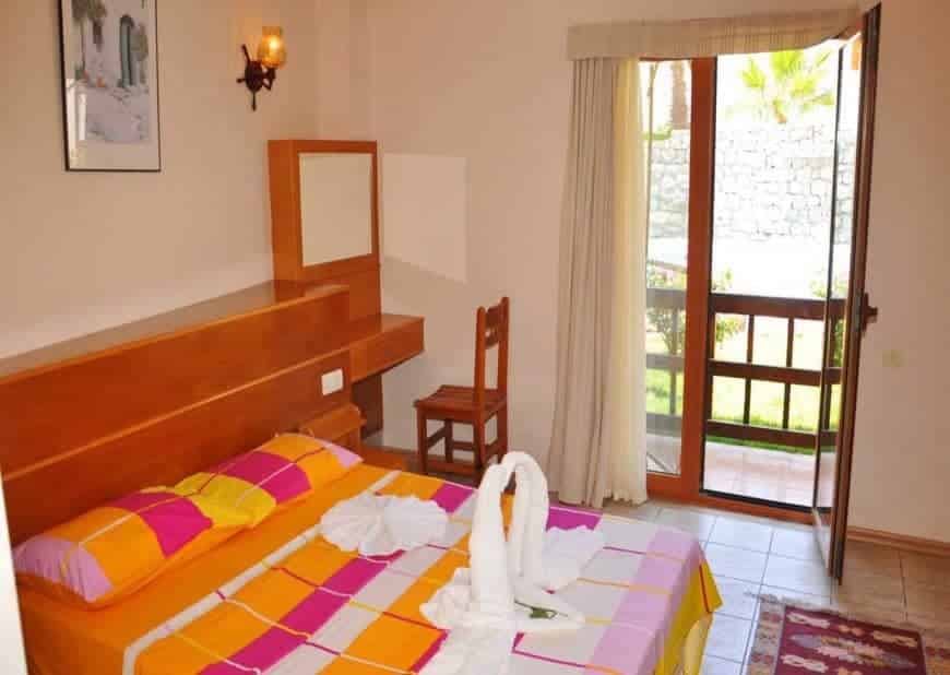 Liona Butikhan Beach